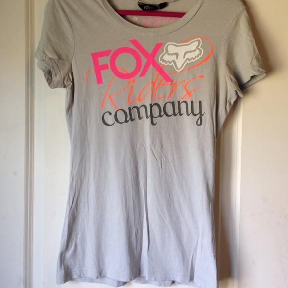 ⚫️Fox shirt!💕