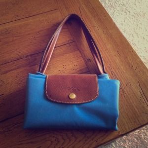 Baby Blue Medium Longchamp! Great condition!!