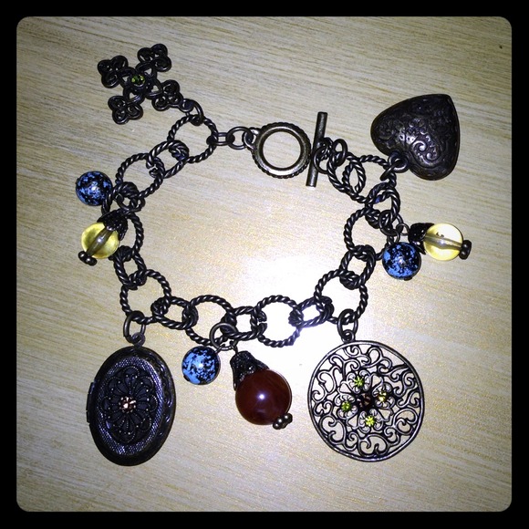 Bracelet