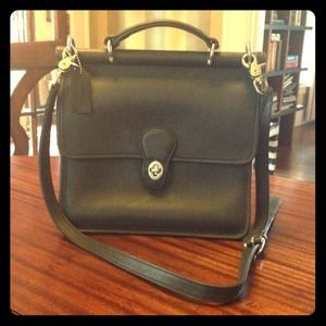 Reduced👏👏Vintage Coach Willis bag.💼