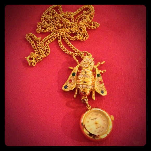 SOLD in bundle. Vintage goldtone watch necklace.