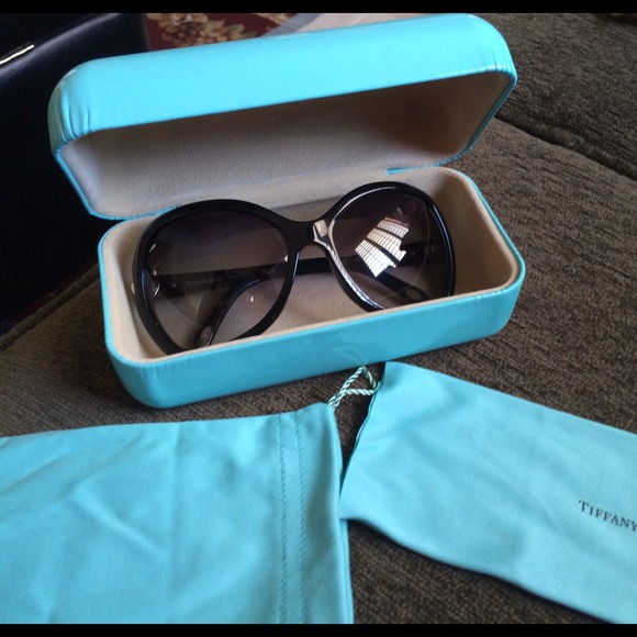 🚫HELD FOR @JESS1127 🚫Tiffany Sunglasses ❤️