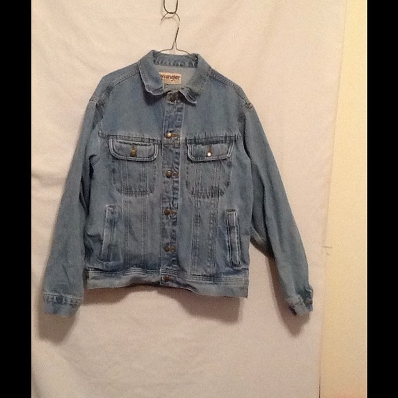 Wrangler,denimn jacket. For nursemd1