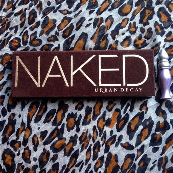 ❌❌SOLD❌❌ Urban Decay Naked palette - Picture 1 of 3
