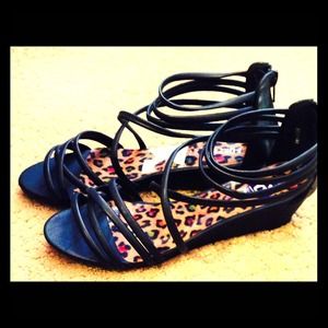 Leopard Sandals!!
