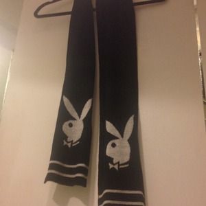 Reversible playboy bunny scarf