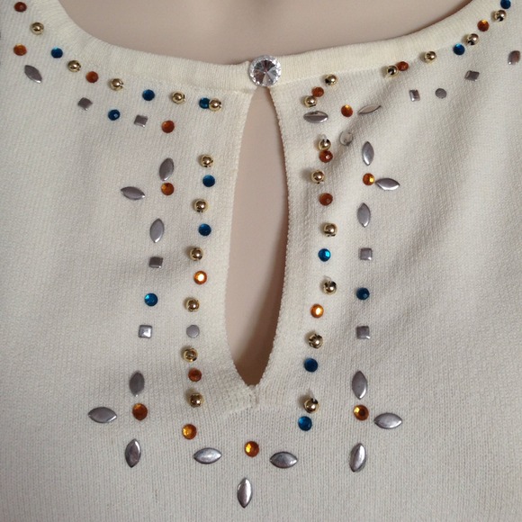 Embellished key hole knit top NWOT - Picture 2 of 2
