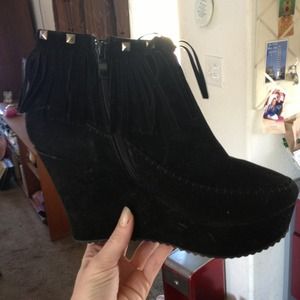 Black fringe and stud boots Worn once!..