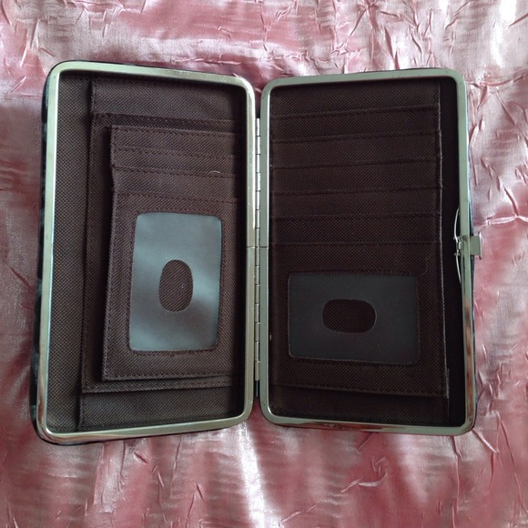 SOLD - Picture 3 of 4