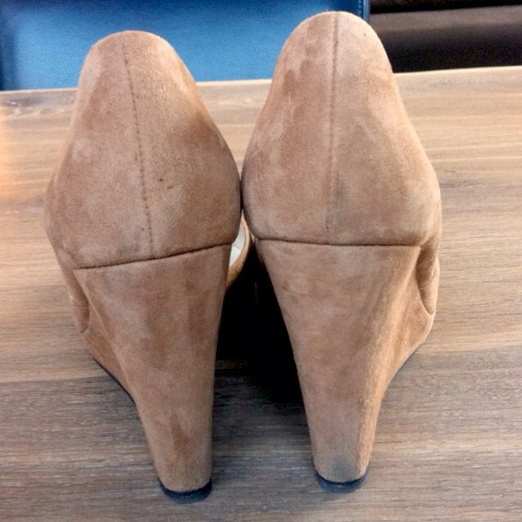 SOLD🔥HOST PICK: KORS Michael Kors Vail wedge - Picture 3 of 4