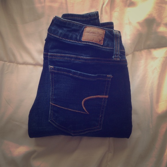 Skinny blue jeans