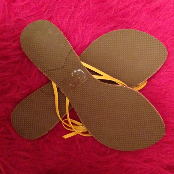 Sandals - Picture 2 of 4