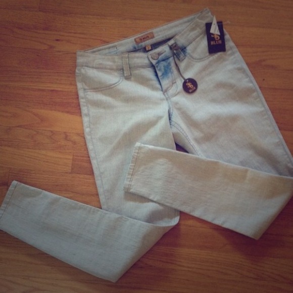 NEW Nordstrom STS Blue Acid Wash Denim - Picture 4 of 4