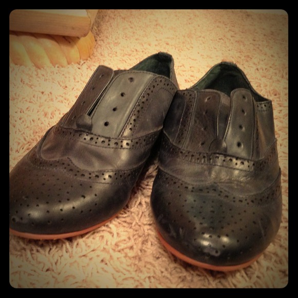 Steve Madden Oxford style flats