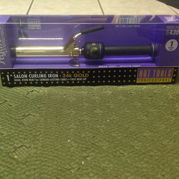 Hot tools curling iron!! 1 left!!!