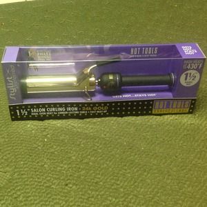 Hot tools curling iron 1 1/2 inch !!!! 1 left!!!