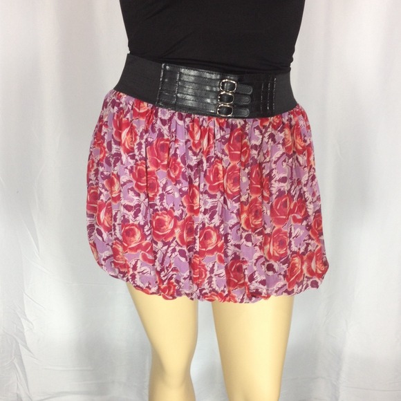 Rue 21 balloon Multi color skirt. L:17". W:33" - Picture 2 of 4