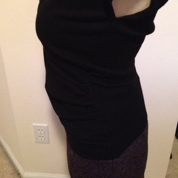 SOLD - Picture 3 of 4