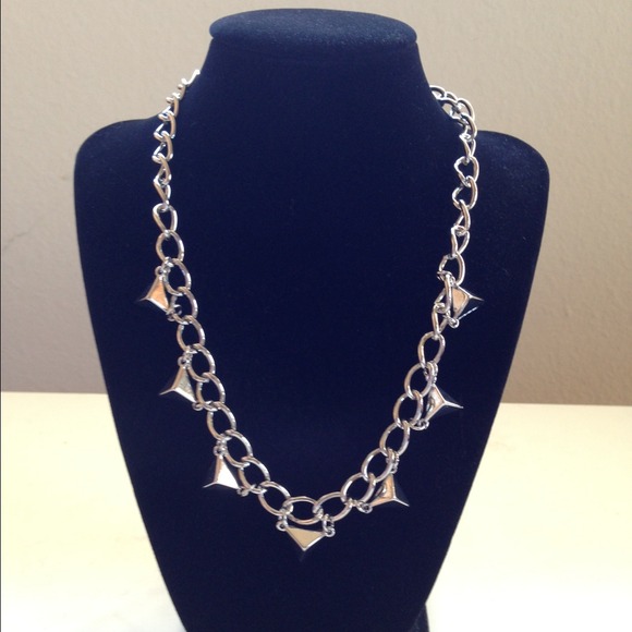 Silver Pyramid Stud Chain Necklace