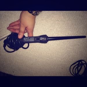 Herstyler hair wand curler