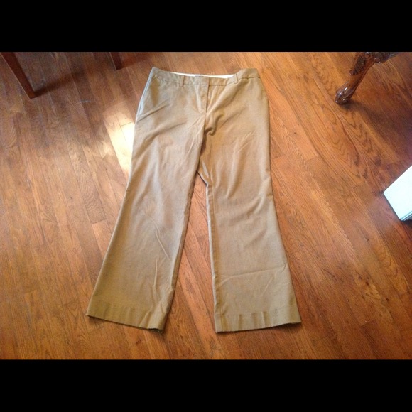Liz  tan dress pants. **BUNDLED for @chassy321**