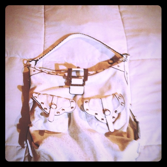 Guess purse