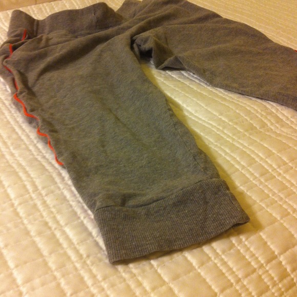 Capris - Picture 4 of 4