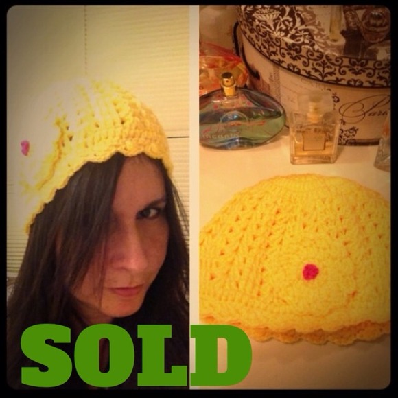 Sold! NWOT Vintage Inspired Beanie ~ bright yellow