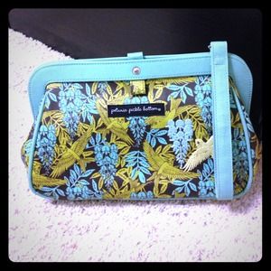 Petunia Pickle Bottom clutch