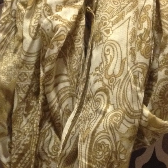 Infinity Scarf - Picture 3 of 4