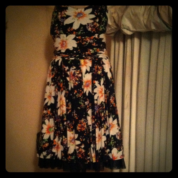 B. Darlin Dress - Picture 1 of 1