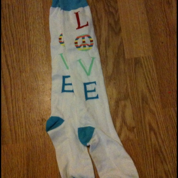 Knee hi socks (teen's)