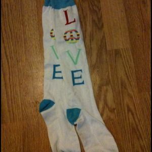 Knee hi socks (teen's)