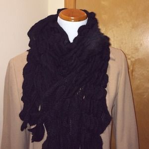 ⚡️Flash sale⚡️Brand New Soft Black Ruffle Scarf