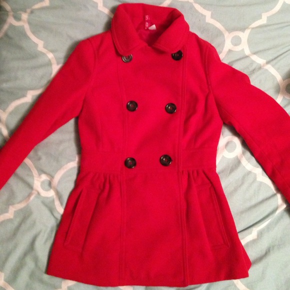 Red H&M Peacoat