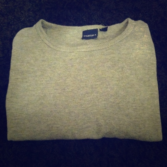 Gray long sleeved Tshirt