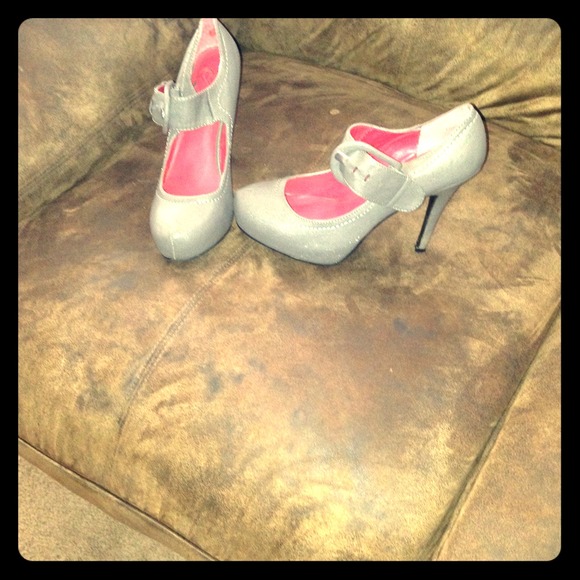 Shoe