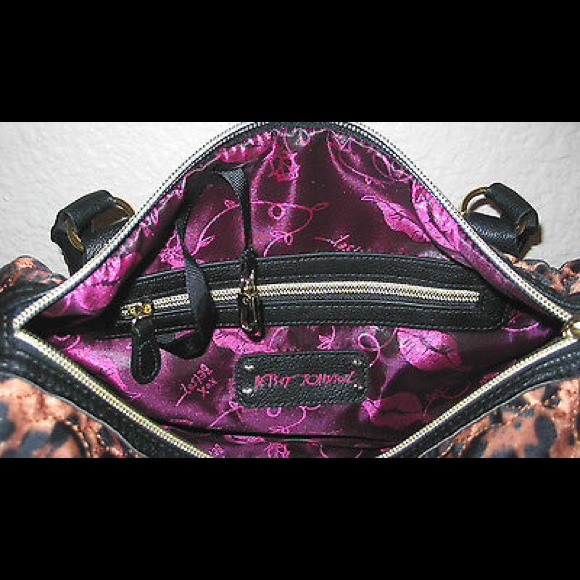 🚫SOLD🚫Betsey Johnson Animal Quilted Satchel - Picture 2 of 2