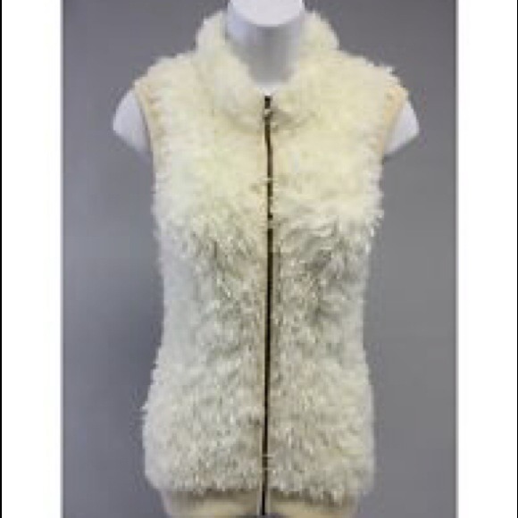 SOLD in bundle BCBG MAX AZRIA Faux fur vest
