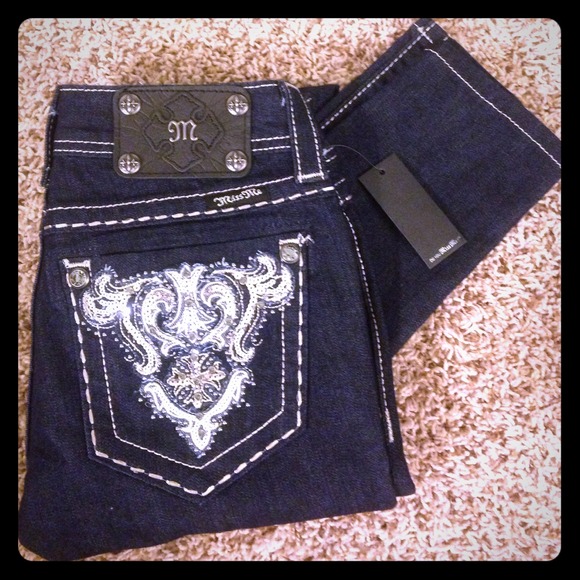 🆕Reduced! Miss Me Skinny Jean