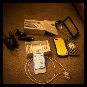 ***SOLD***iPhone 4S 16gb AT&T WHITE $275