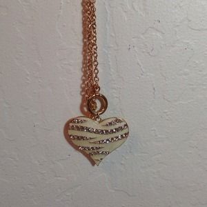 Heart necklace with extra long chain