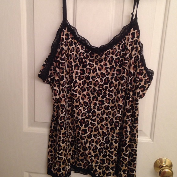 🎉🎉traded🎉🎉.     Fashion Bug lace cami
