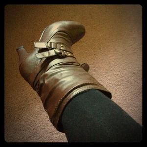 Medium 7/8 brand new boots❗️