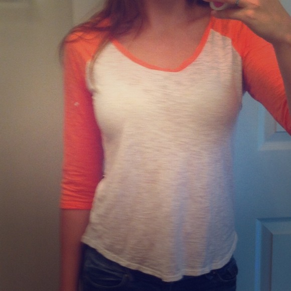 🚫SOLD🚫Half length sleeve top