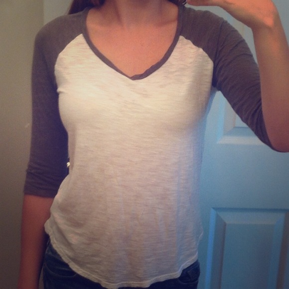 🚫SOLD🚫Half sleeve top