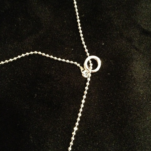 Crystal Y Necklace - Picture 3 of 3