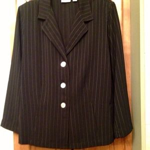 Chico's lightweight pants suit