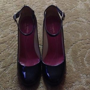 Kate Spade black patent shoes