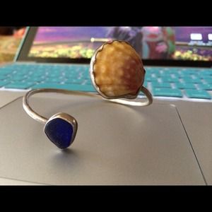 sunrise shell bracelet.